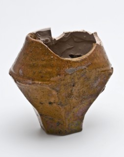 Drinking bowl in the shape of pulpit with one flat side, trough trough basin foundations ceramic earthenware glaze lead glaze