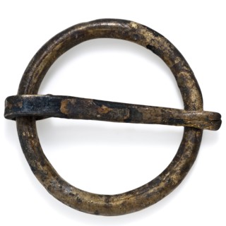Lightly oval buckle with angel, clasp fastener component soil find bronze copper brass metal, cast Light oval buckle of copper