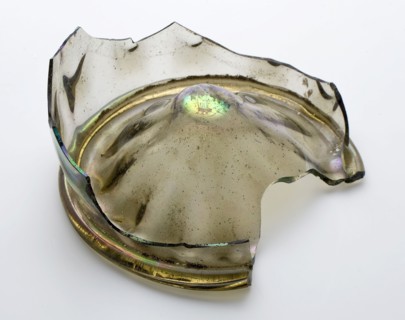 Fragment of bottom and part wall of braid cup, drinking cup drinking utensil holder soil find glass, hand-blown into the mold