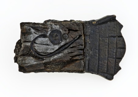Head of knife, knife cutlery soil find wood copper metal, Lifting handle in the shape of crown to which part of the plate girdle
