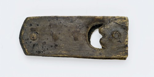 Narrow brass tongue, belt tongue fitting clothing accessory clothing soil found brass metal, whipped riveted Belt tongue