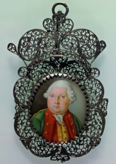 Portrait miniature William V in filigree medallion, portrait medallion miniature painting footage ceramics porcelain silver