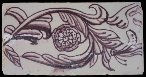 Rectangular purple border tile on white ground with sling, border tile wall tile tile sculpture ceramic earthenware glaze, baked