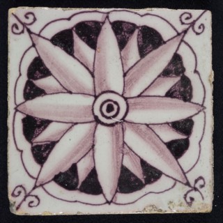 Square purple corner edge tile with central corner motif, star-shaped, edge tile wall tile tile sculpture ceramic earthenware