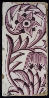 Rectangular edge tile in purple with pendulum decor of speckled tulip, flower with ten triangular petals, leaves, type tulip