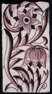 Rectangular edge tile in purple with sling decor of speckled tulip, flower with ten triangular petals, leaves, type of tulip