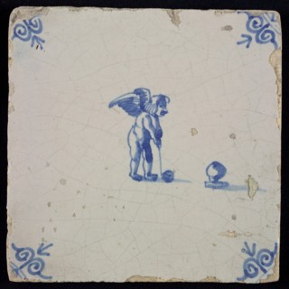 White tile with blue putto; corner pattern ox head, wall tile tile sculpture ceramic earthenware glaze, baked 2x glazed painted