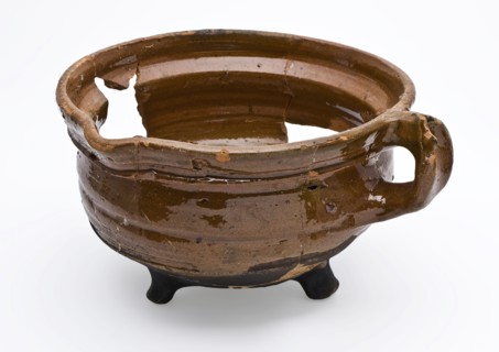 Earthenware cooking pot with one band ear, shank, on three legs, cooking pot tableware holder utensils earthenware ceramics