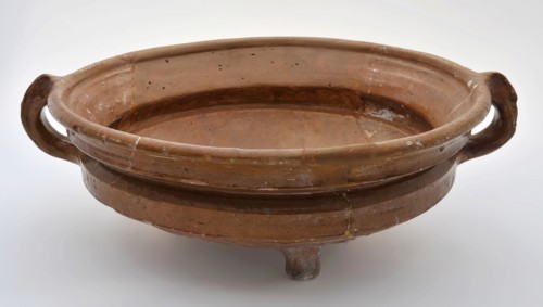 Pottery cooking pot with two standing pinched ears, on three legs, low and wide model, cooking pot crockery holder utensils
