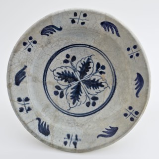 Majolica dish, blue decor, four-leaved flower in the mirror, dish plate crockery holder soil find ceramic earthenware glaze lead