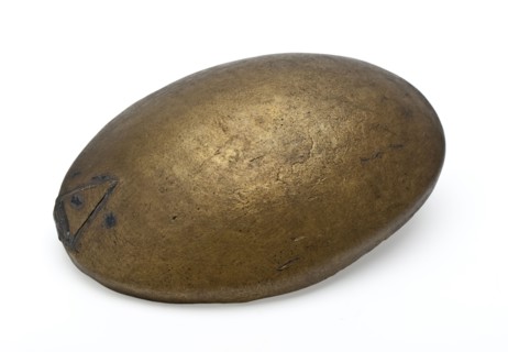 Egg-shaped copper lid, lid closure holder soil find brass metal, hammered soldered Egg-shaped copper lid Short raised edge
