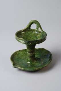 Green earthenware oil lamp with pouring lip and standing ear, two bowls with column between them, oil lamp lamp illuminant soil