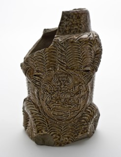 Stoneware covered jar in the form of bear with coat of arms in its claws, lid jar pot holder soil find model ceramic stoneware