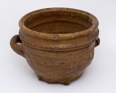 Pottery cheese mold, pot on stand, with two lying ears, wide top edge, cheesecake shape kitchen utensils earthenware ceramics