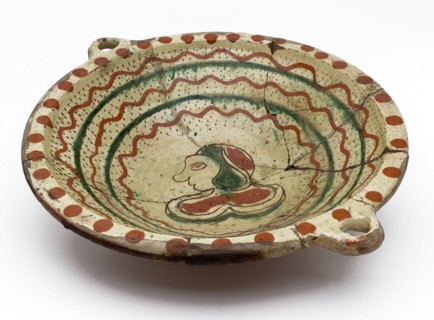 Deep earthenware bowl with silt decoration and image of woman in sgraffitotechniek, bowl crockery holder soil find ceramic