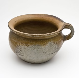 Stoneware chamber pot, belly model with wide band ear, on stand, pot holder sanitary soil found ceramic stoneware clay engobe