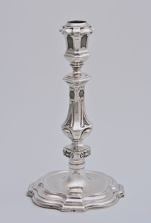 Silversmith: Bartholomeus van der Tooren, Silver candlestick, candlestick candleholder lighting tool silver, cast Four-sided