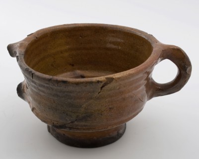 Earthenware pap bowl, red shard, glazed, two pinched sausage ears, on stand, papkom bowl crockery holder earthenware pottery