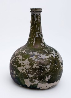 Belly bottle, belly bottle bottle holder soil find glass, bottom Spherical body to convex shoulders and long, rejuvenated, neck