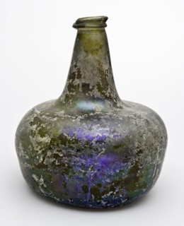 Belly bottle with high soul, belly bottle bottle holder soil find glass, free blown Circular bottle green bottom bluish. Belly