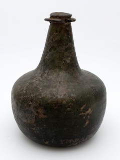 Belly bottle, belly bottle bottle holder soil find glass, under shoulders) to flat shoulders and rejuvenated neck with imposed