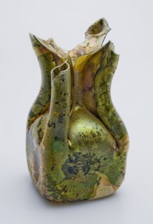 Fragment of 'kuttrolf', 'glückerflasche' or squeeze bottle, bottle holder bottomfound glass, free blown and formed Fragment