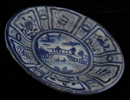 Majolica dish with Wanli decor, landscape with bridge and four people, dish crockery holder soil find ceramic earthenware glaze