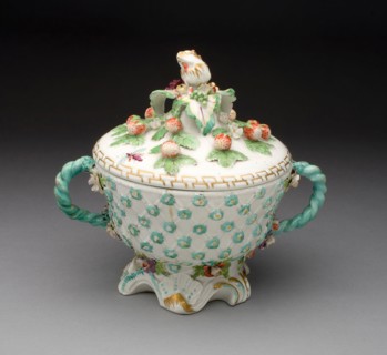 Covered Bowl, 1750/60, Chelsea Porcelain Manufactory, London, England, c. 1745-1784, Chelsea,