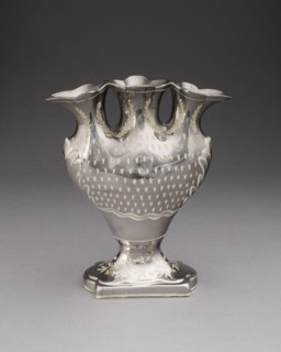 Flower Vase, 1810/20, England, Staffordshire, Staffordshire, Lead-glazed earthenware with lustre