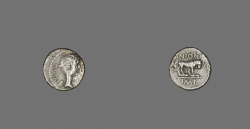 Quinarius (Coin) Depicting the Goddess Victory, about 43/42 BC, Roman, minted in Gallia