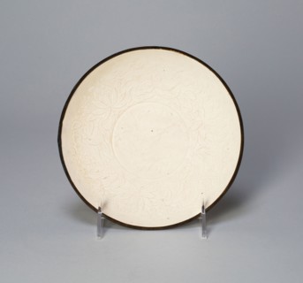 Dish with Fish and Lotus Scrolls, Song dynasty (960–1279), China, Ding ware, porcelain with