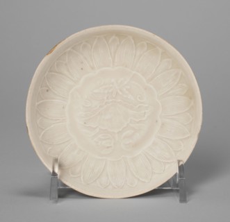 Dish with Lotus Flower and Petals, Song dynasty (960–1279), China, Stoneware with underglaze molded