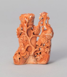 Snuff Bottle with Phoenix Standing by Peonies and a Vase, Qing dynasty (1644–1911), 1850–1900,