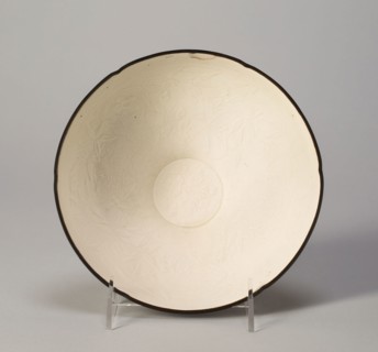 Six-Lobed Bowl with Bamboo, Morning Glories, and Spray of Cherry Blossoms, Jin dynasty (1115–1234),