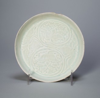 Dish with Peonies and Leaves, Song dynasty (960–1279), China, Qingbai ware, stoneware with