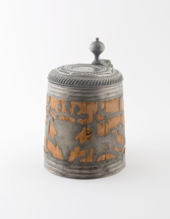 Stave Tankard, 1746, Germany, Pewter and wood, 17.8 x 11.4 x 16.5 cm (7 x 4 1/2 x 6 1/2 in.)