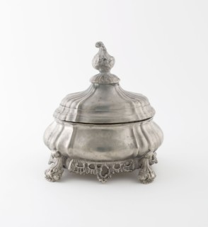 Tobacco Box, c. 1760, Netherlands, Netherlands, Pewter, 17.2 x 15.2 x 10.8 cm (6 3/4 x 6 x 4 1/4 in