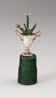 Urn with Flowers, 18th century, Nevers, France, Glass, lampwork (verre de Nevers), metal armature,