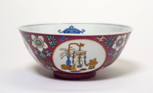 Bowl with Medallions of Archaistic and Auspicious Motifs, Qing dynasty (1644–1911), Daoquang reign