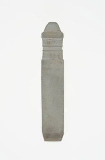 Handle-Shaped Jade, Shang or Western Zhou dynasty, 2nd–early 1st millennium B.C., China, Jade, 7 ×