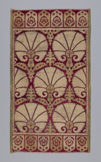 Cushion Cover, 1601/25, Turkey, Bursa, Turkey, Silk, gilt-and-silvered-metal-strip-wrapped silk,