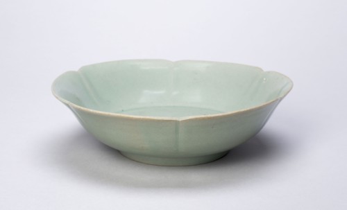 Shallow Foliate Bowl, Goryeo dynasty (918–1392), 12th century, Korea, Korea, Stoneware with celadon