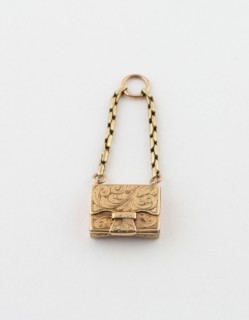 Keepsake in the Form of a Purse, c. 1850, Possibly England, England, Silver gilt, glass, and