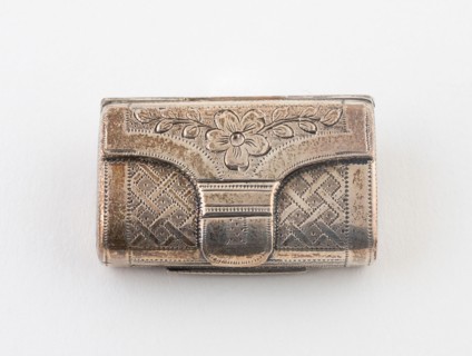 Purse-Shaped Vinaigrette, 1816/17, T. Simpson and Son, Birmingham, England, Birmingham, Silver and