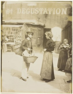 Marchand du Panier, 1899/1900, Jean-Eugène-Auguste Atget, French, 1857–1927, Libourne, Gelatin