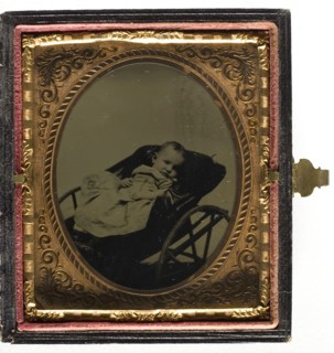 Untitled, 1839/99, 19th century, Unknown Place, Tintypes, 8.3 x 7 cm (each plate), 9.4 x 8.2 x 2 cm