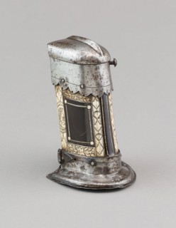 Cartridge Box, late 16th century, German, Saxony, Saxony, Wood, ebony, bone, and iron, H. 13.5 cm