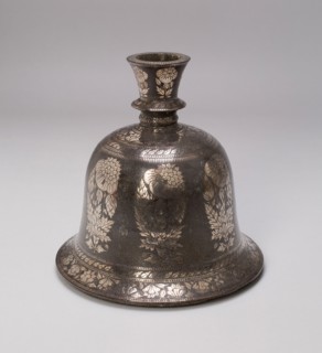 Bell-Shaped Huqqa Base with Floral Design, 18th/19th century, India, Deccan, Hyderabad, Zinc alloy