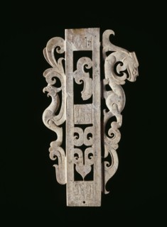 Sheath with Bird and Feline or Dragon, Warring States period to early Western Han dynasty, 3rd/2nd