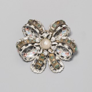 Brooch Shaped as a Bow, 17th or 19th century, French, France, Silver gilt, enamel, and aquamarines,